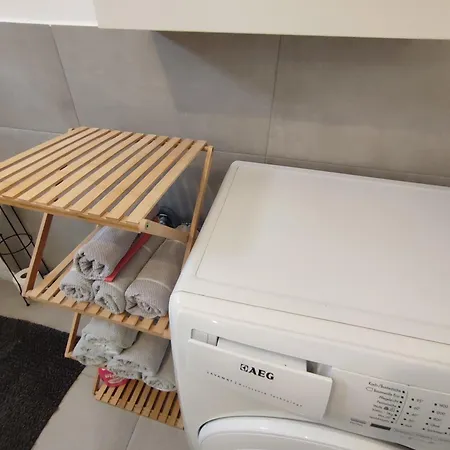 公寓 Modernes In Verkehrsguenstiger Lage