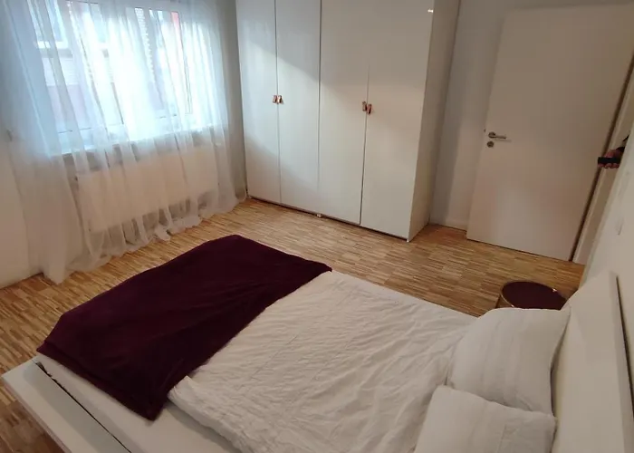 Modernes In Verkehrsguenstiger Lage 公寓 Floersheim am Main